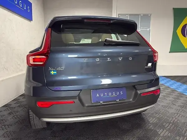 Volvo XC40 Recharge Plug-in Hybrid - Imagem 9