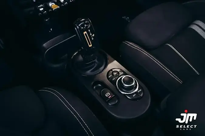 Mini Cooper SE - Imagem 12