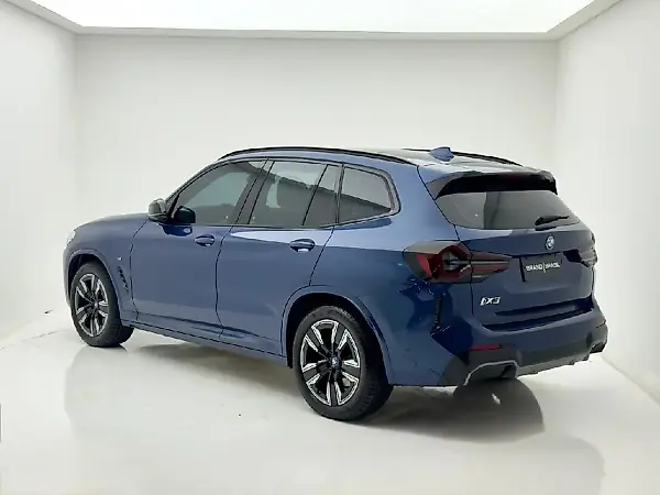 BMW IX3 - Imagem 4