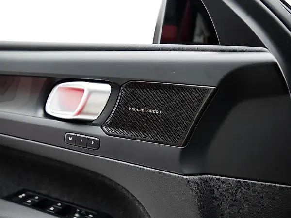 Volvo C40 Recharge - Imagem 19