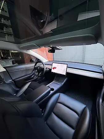 Tesla Model 3 - Imagem 15