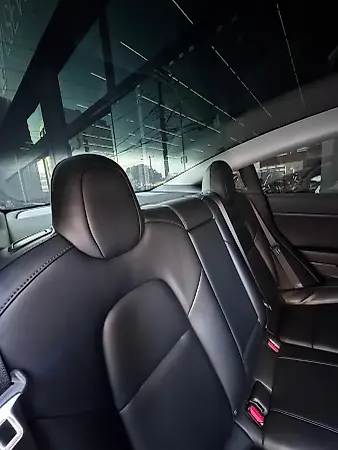 Tesla Model 3 - Imagem 16