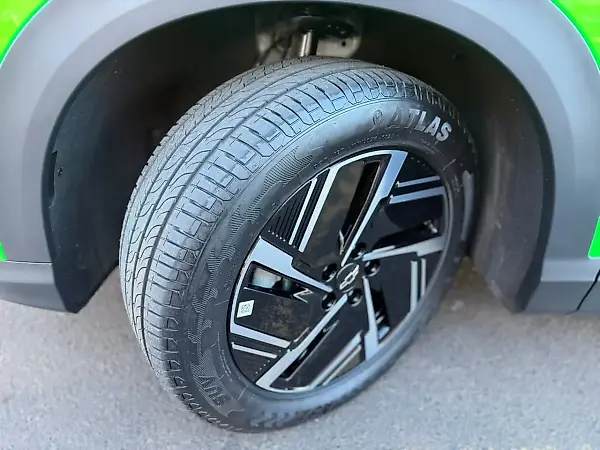 Chevrolet Captiva EV - Imagem 9
