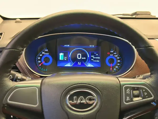 JAC Iev-330p - Imagem 14