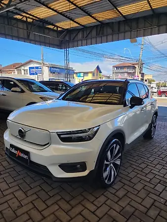 Volvo XC40 Recharge - Imagem 6