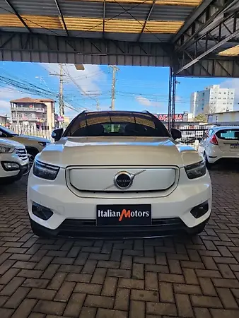 Volvo XC40 Recharge - Imagem 7