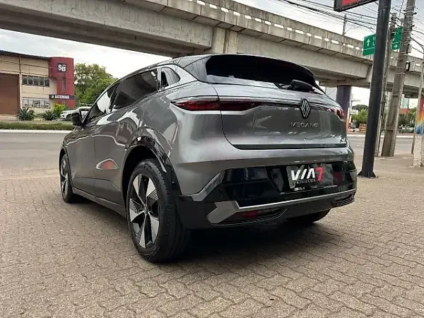 Renault Megane E-tech Electric - Imagem 6