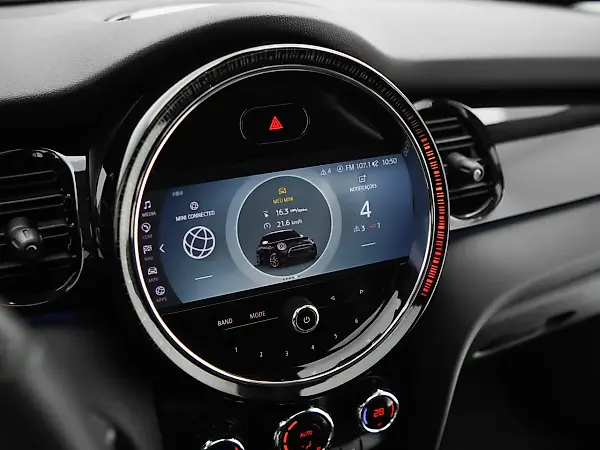 Mini Cooper SE - Imagem 8