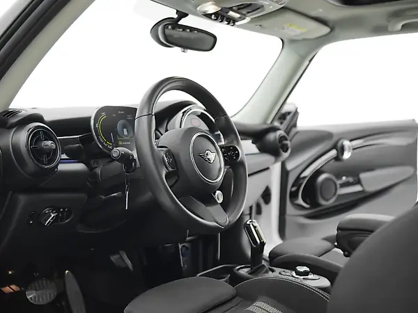 Mini Cooper SE - Imagem 14