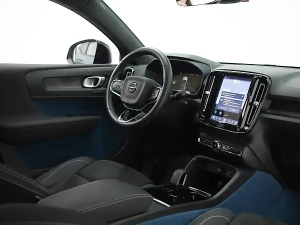 Volvo EX40 - Imagem 11