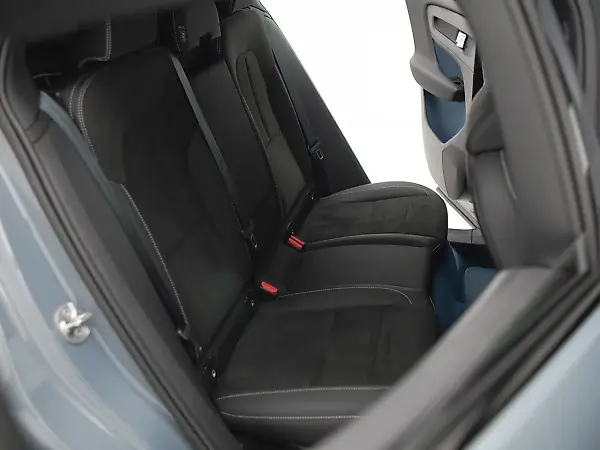 Volvo EX40 - Imagem 14