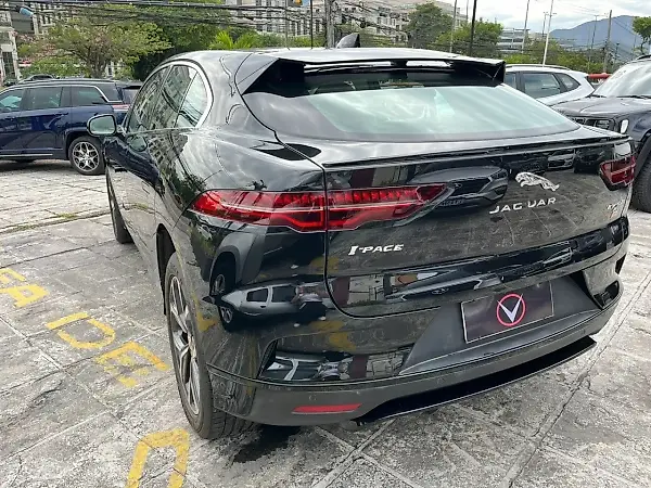 Jaguar I-pace - Imagem 6
