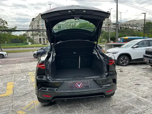 Jaguar I-pace - Imagem 9