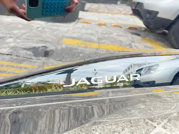 Jaguar I-pace - Imagem 15