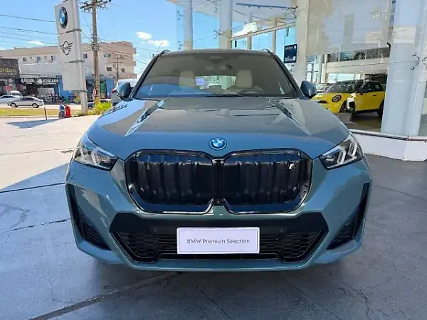 BMW IX1 - Imagem 2