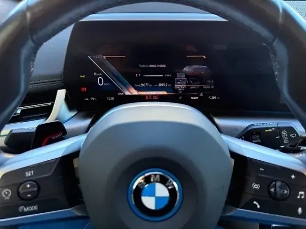 BMW IX1 - Imagem 8