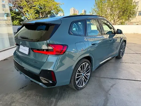 BMW IX1 - Imagem 7