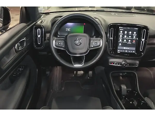 Volvo XC40 Recharge - Imagem 16