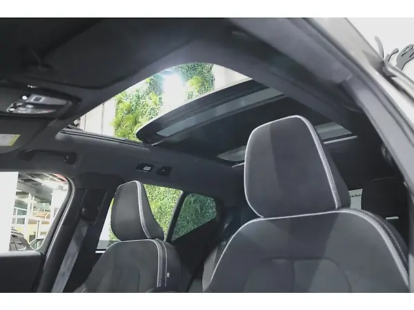 Volvo XC40 Recharge - Imagem 17