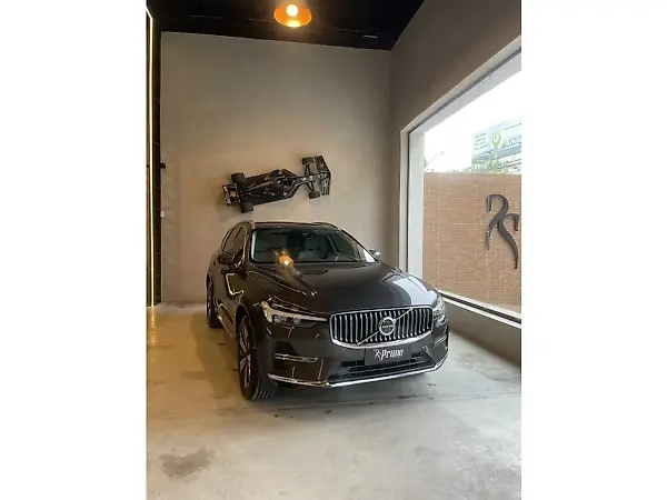 Volvo Xc60 Plug-in Hybrid - Imagem 1