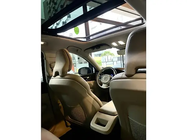 Volvo Xc60 Plug-in Hybrid - Imagem 7