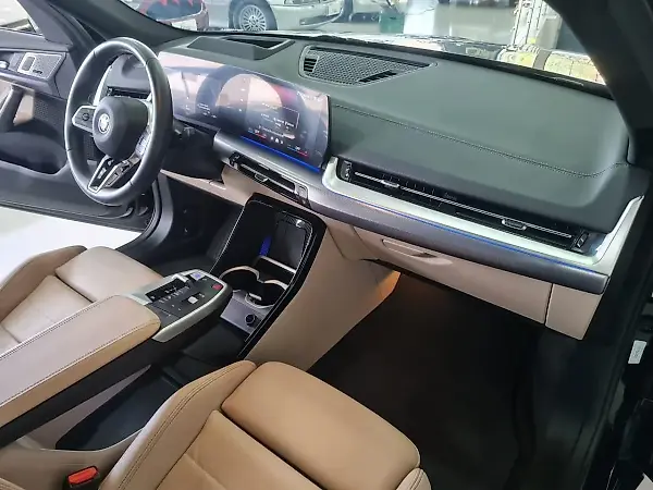 BMW IX2 - Imagem 3