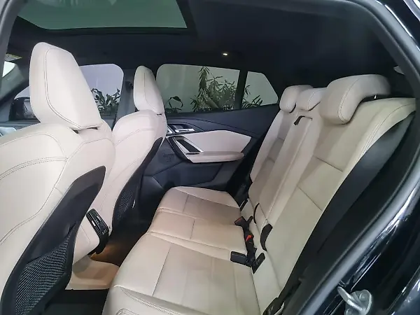 BMW IX2 - Imagem 8