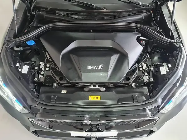 BMW IX2 - Imagem 14