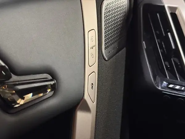 BMW Ix - Imagem 15
