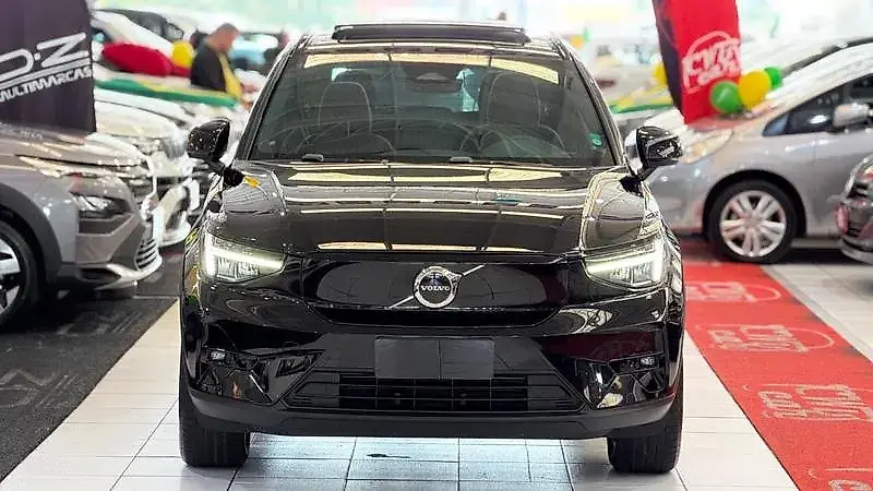 Volvo XC40 Recharge - Imagem 6