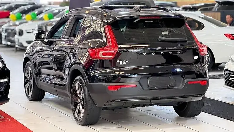 Volvo XC40 Recharge - Imagem 9