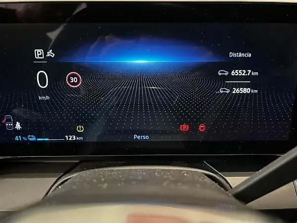 Renault Megane E-tech Electric - Imagem 8
