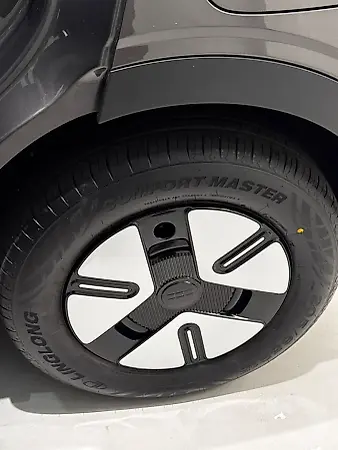 Geely EX2 - Imagem 11