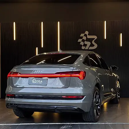 Audi E-tron Sportback - Imagem 13
