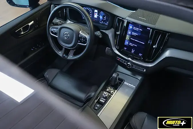 Volvo S60 T6 Plug-in Hybrid - Imagem 5