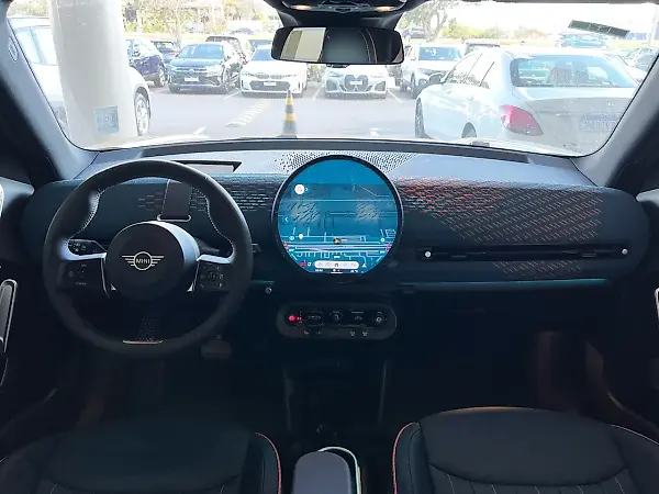 Mini Cooper SE - Imagem 6