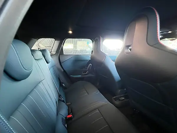 Mini Cooper SE - Imagem 13