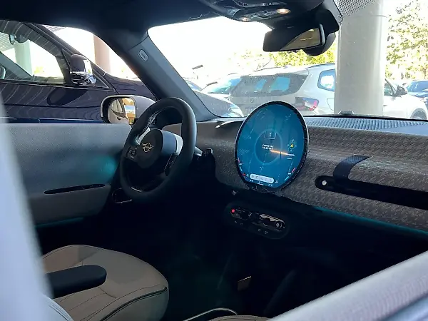 Mini Cooper SE - Imagem 12