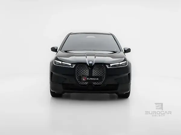 BMW Ix - Imagem 2