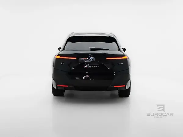 BMW Ix - Imagem 5