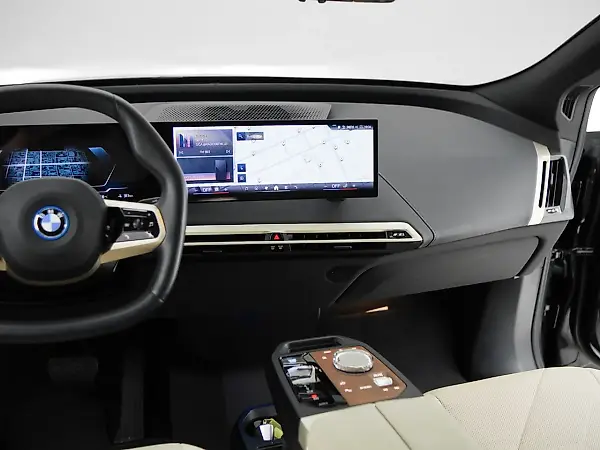 BMW Ix - Imagem 10