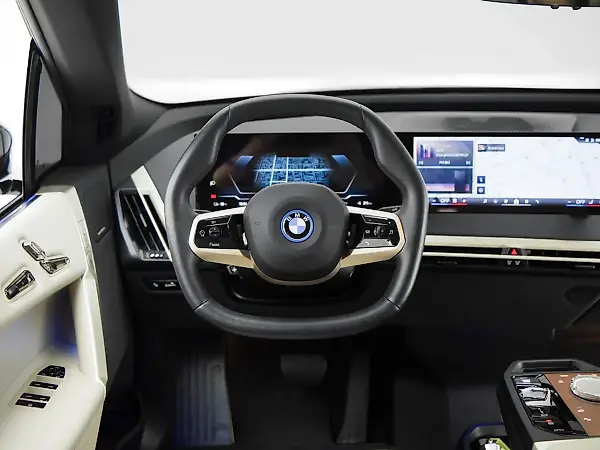 BMW Ix - Imagem 11