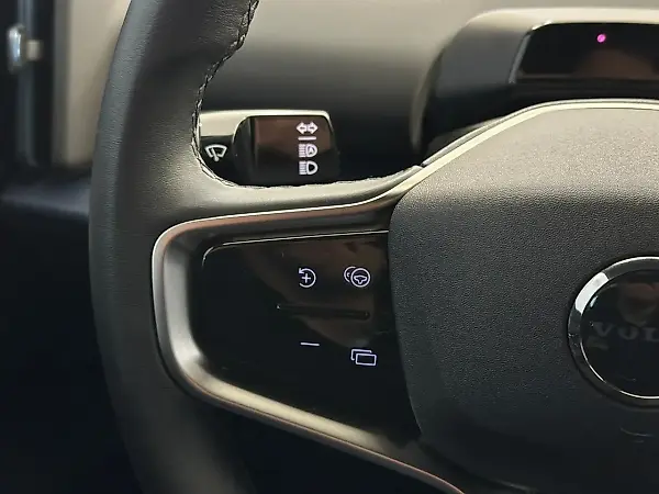 Volvo EX30 - Imagem 12