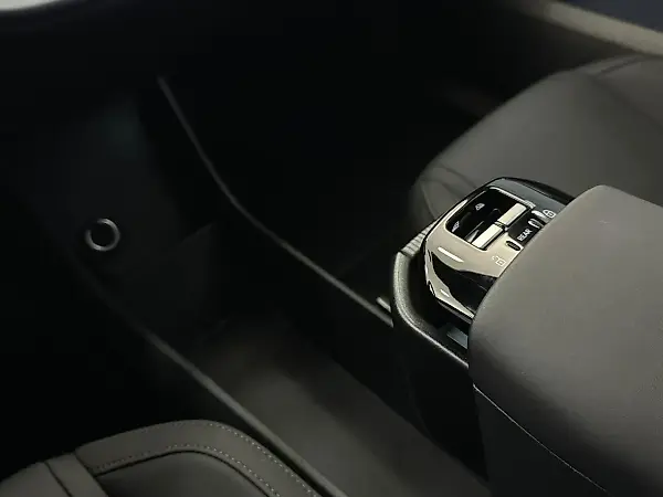 Volvo EX30 - Imagem 17