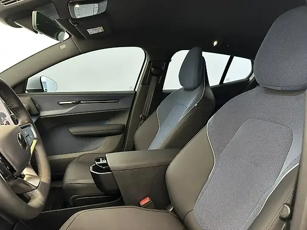 Volvo EX30 - Imagem 19