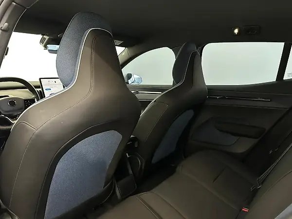 Volvo EX30 - Imagem 20