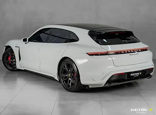 Porsche Taycan - Imagem 3