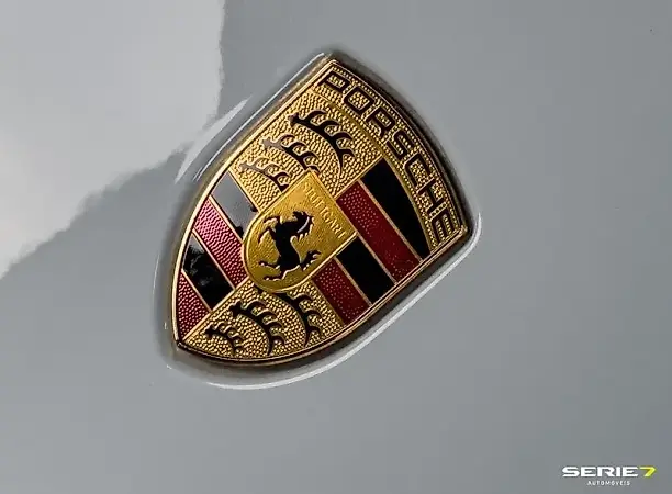 Porsche Taycan - Imagem 16