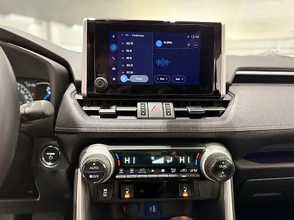 Toyota Rav4 EV - Imagem 9