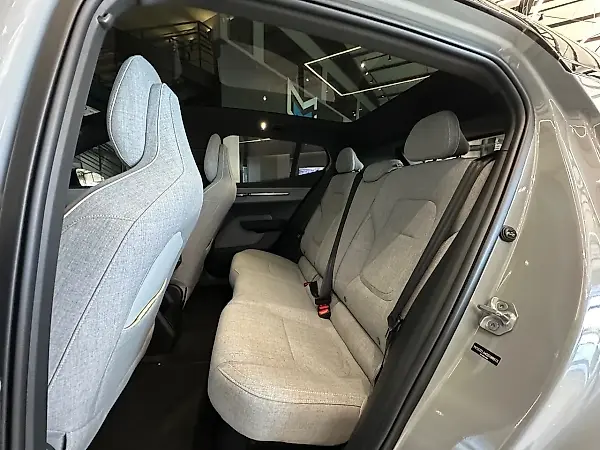 Volvo Ex90 - Imagem 11